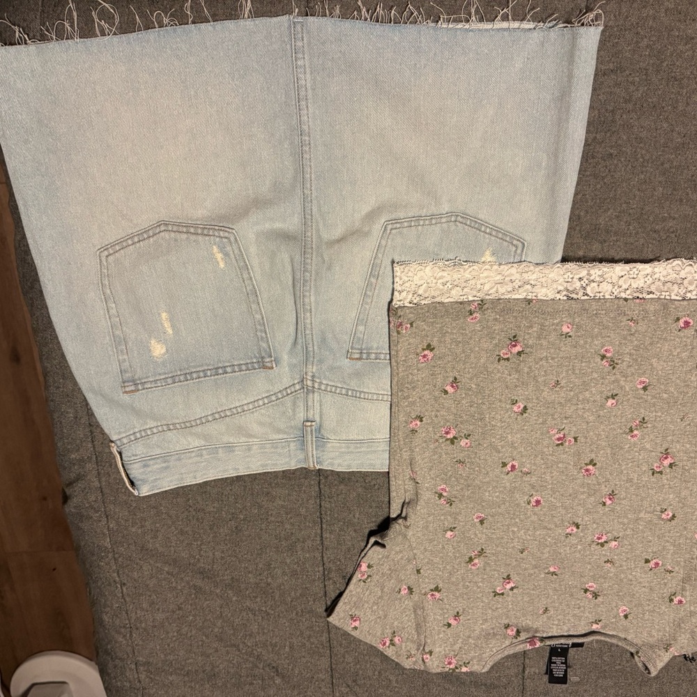 Just...Taylor Gray Lace Trim Top - Picture 4 of 4